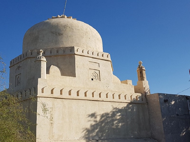 آشنایی با گورستانی ترسناک در چابهار به نام قبرستان جن تیس 4 آرامگاه سید غلام رسول
