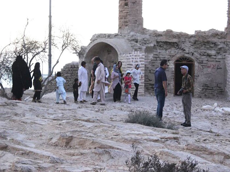 آشنایی با گورستانی ترسناک در چابهار به نام قبرستان جن تیس 3 ماجراهای قبرستان مخوف