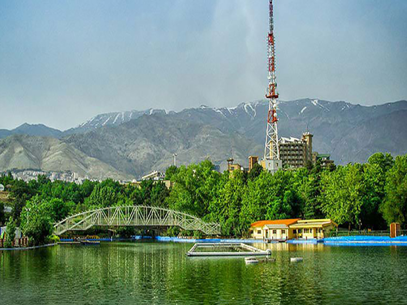 تصویر از بازدید از پارک ملت تهران