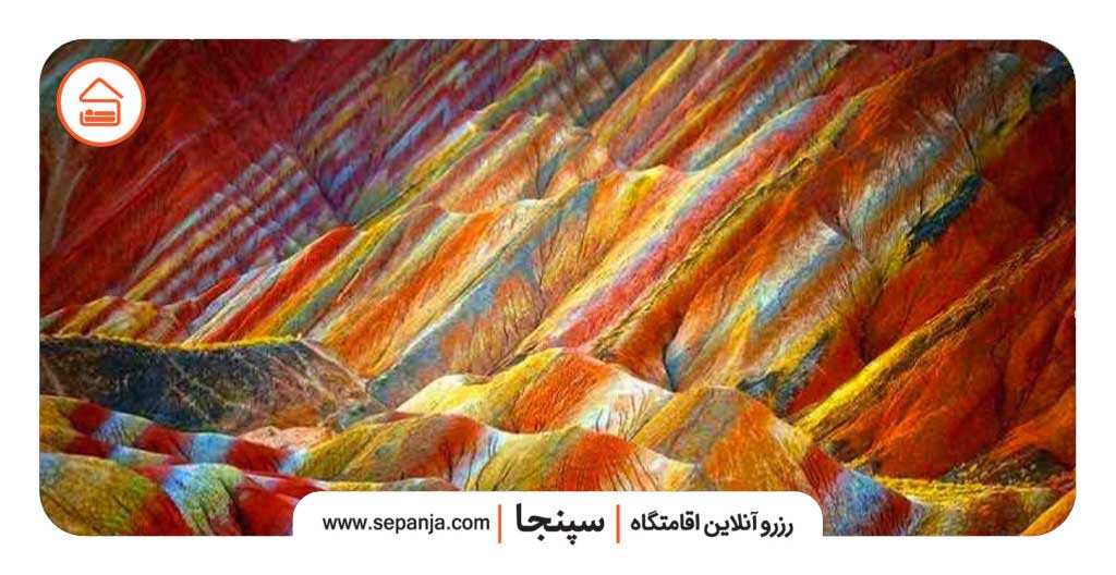 طبیعتگردی در هرمز 4 دره رنگینکمان
