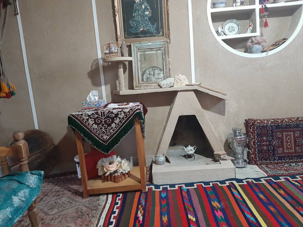 بوم گردی اجاره خانه سنتی در استهبان ایج _ اتاق 2