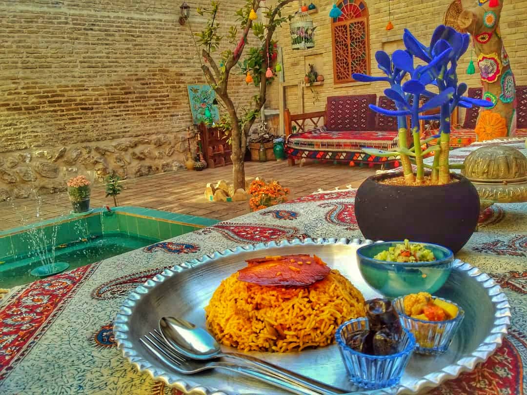 Eco-tourism اجاره اتاق بومگردی در لطفعلی خان زند شیراز - مهربانو