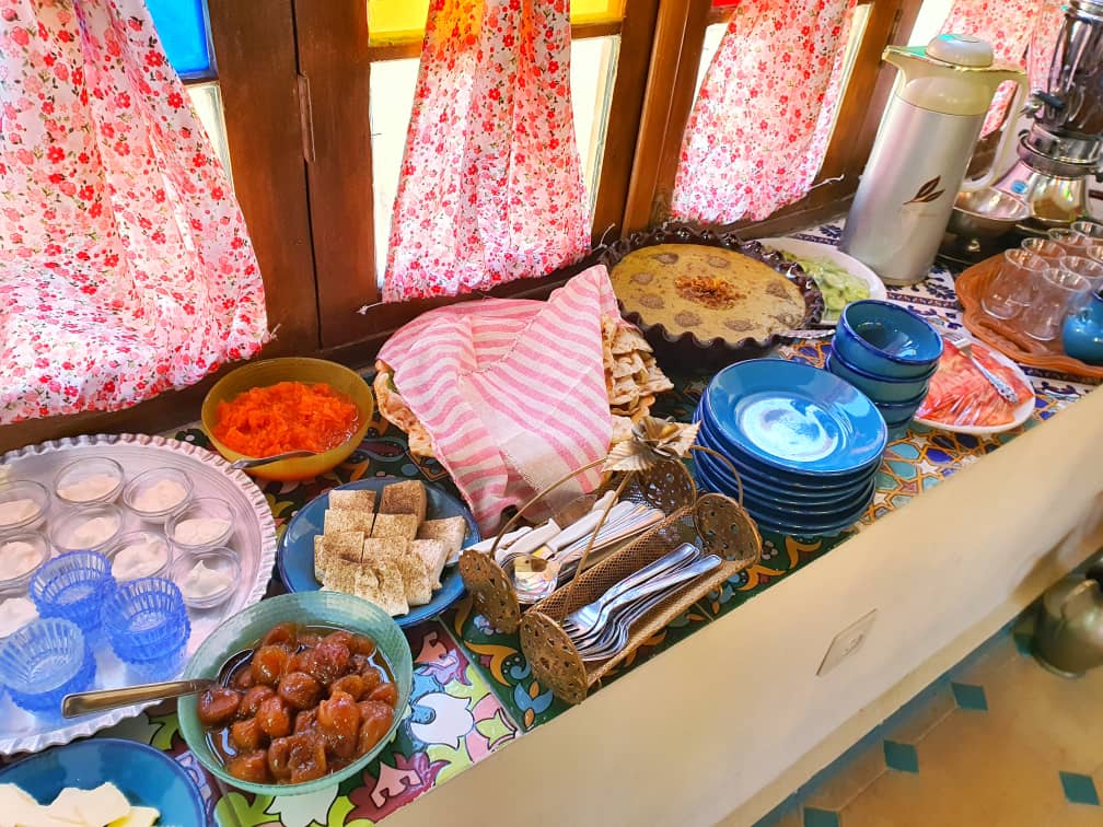 بوم گردی اجاره اتاق سنتی در لطفعلی خان زند شیراز - مهبانو