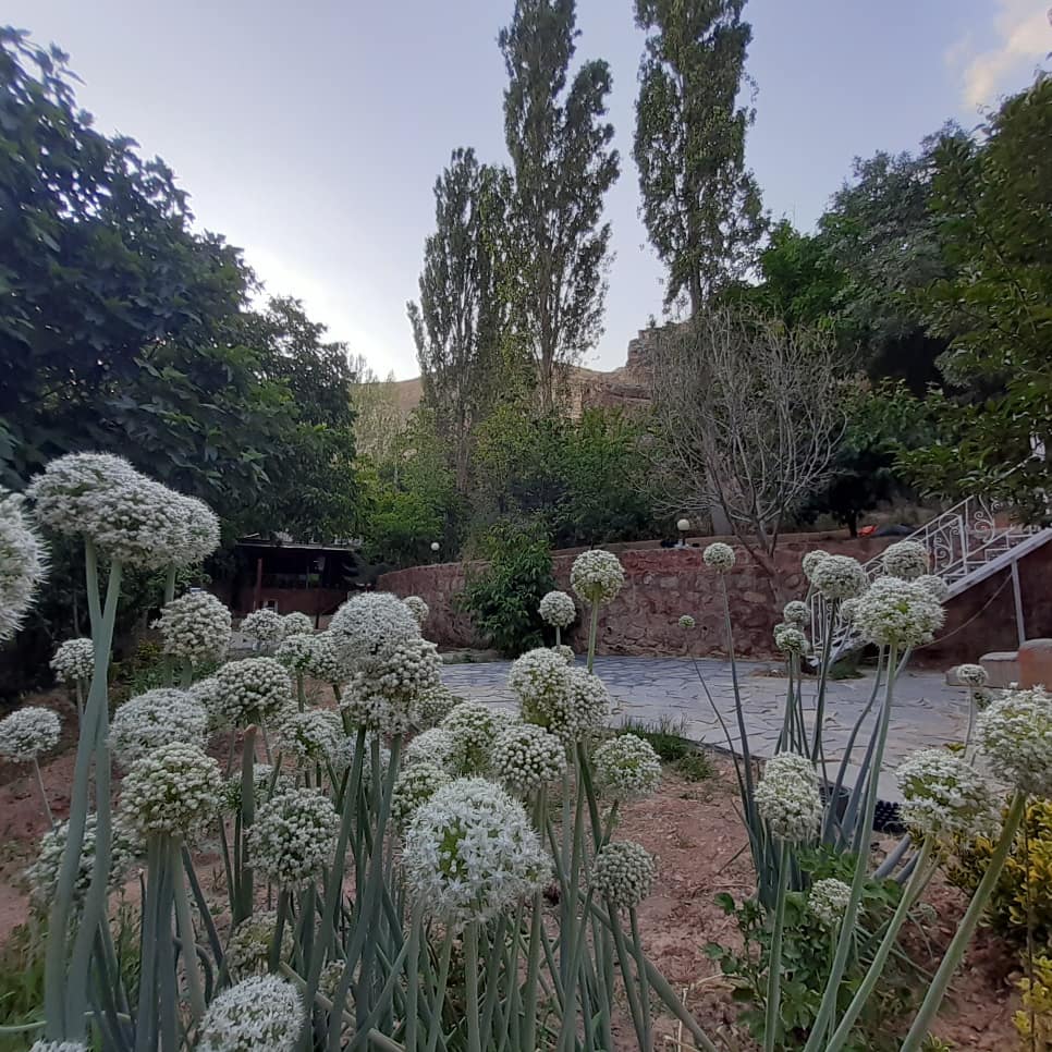Village اجاره باغ و ویلا در زرین دشت فیروزکوه 