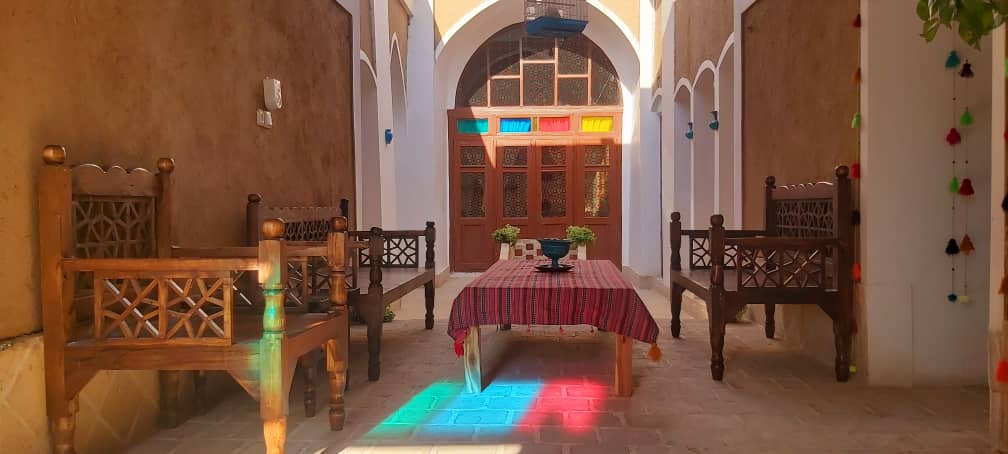 Eco-tourism اجاره خانه بومگردی در دروازه اصفهان کاشان
