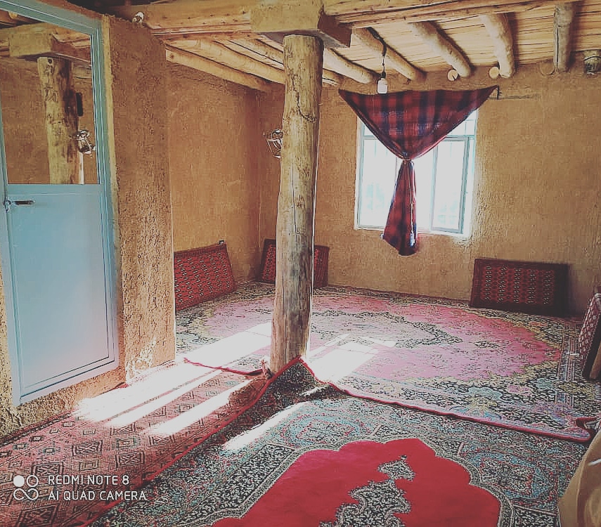 Eco-tourism اجاره اقامتگاه بومگردی و اتاق سنتی در پیر اسد وارک خرم آباد