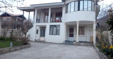 منزل ویلایی مبله در کلاردشت - مازندران