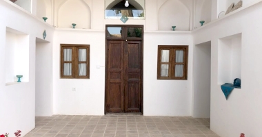 فرش ی