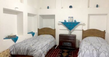 فرش ی