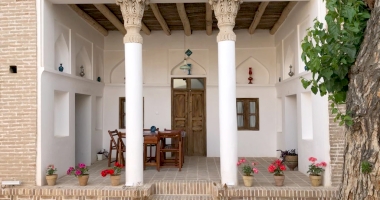 فرش ی