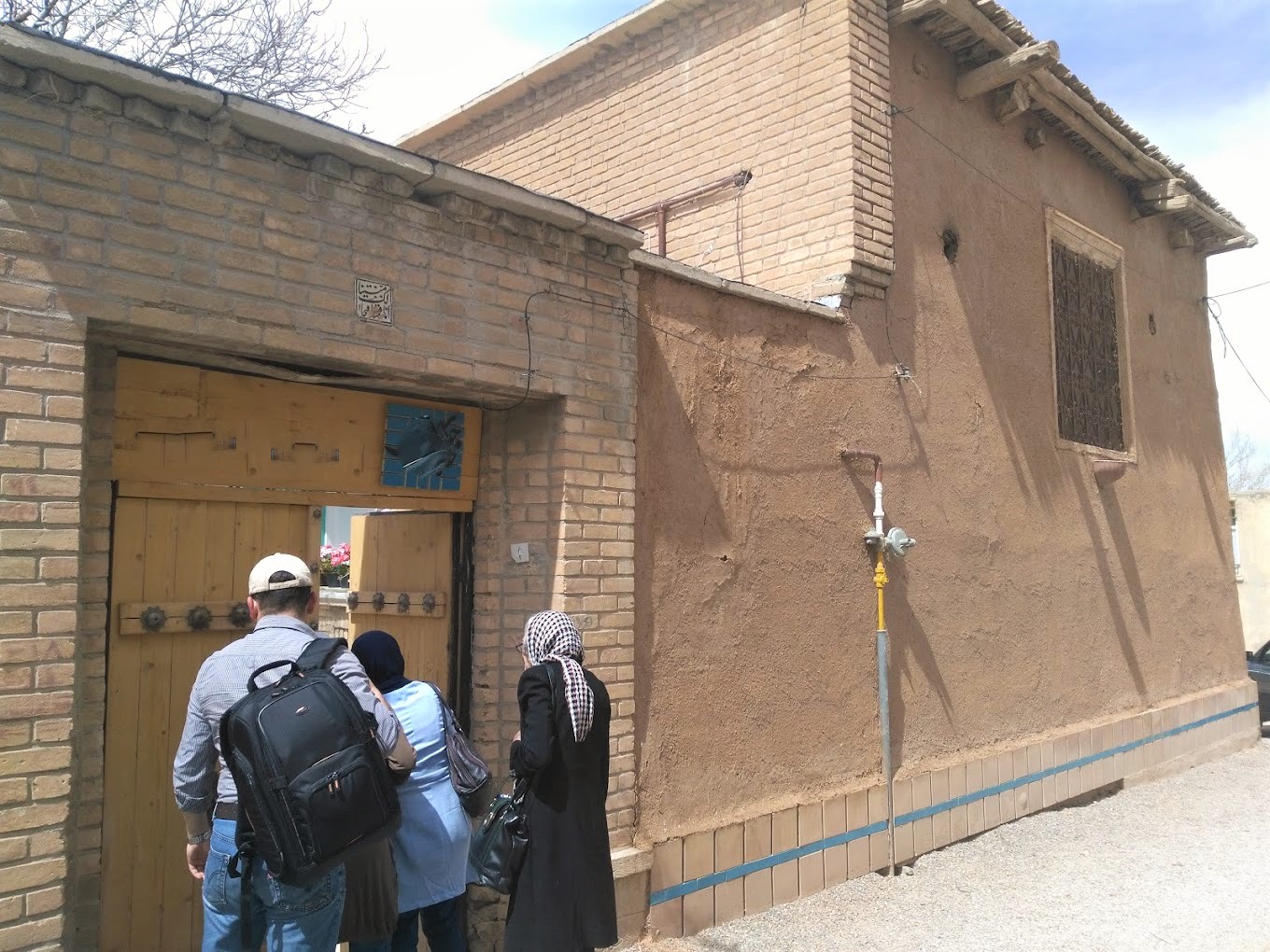 Eco-tourism اجاره اقامتگاه بومگردی در بویین میان دشت اصفهان