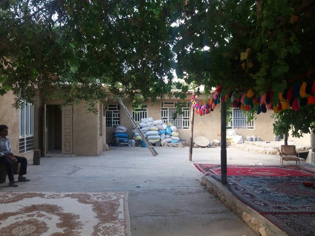 Eco-tourism اجاره خانه روستایی در بهشت مکان سپیدان