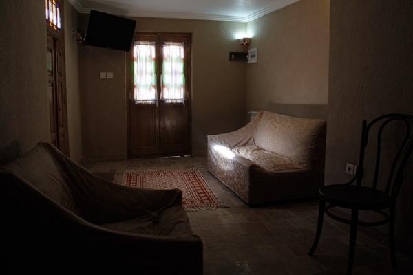بوم گردی اجاره سوئیت سنتی تک خواب در یزد - داریوش