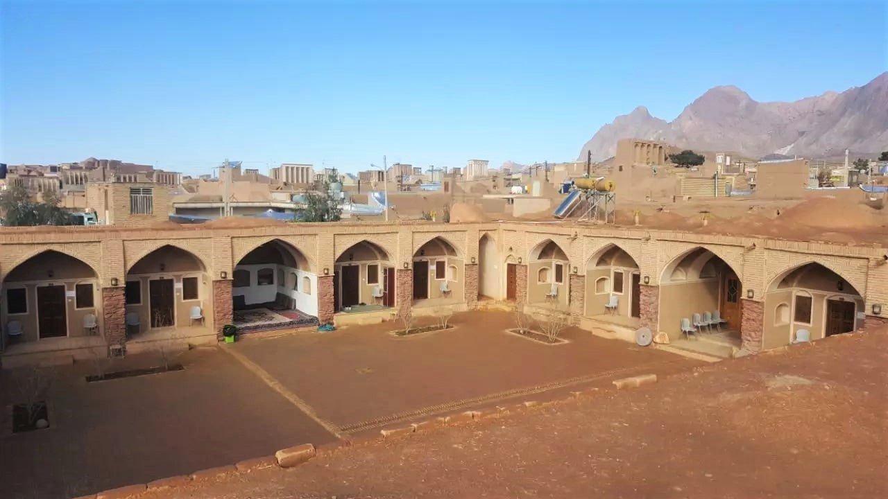 Desert اجاره اقامتگاه سنتی در انارک اصفهان - 10