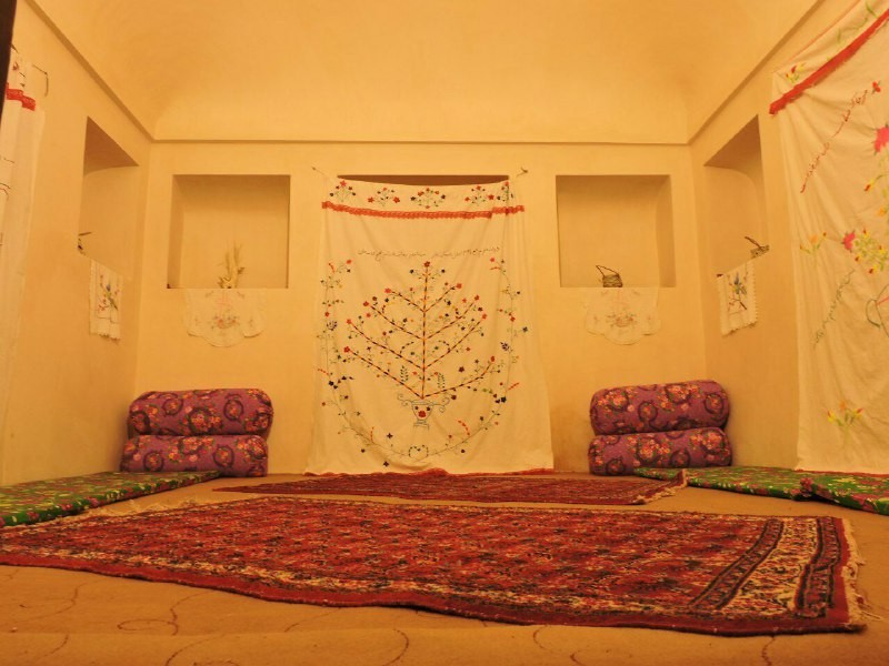 Eco-tourism اجاره اقامتگاه بومگردی و اتاق سنتی در غفاری بیرجند 