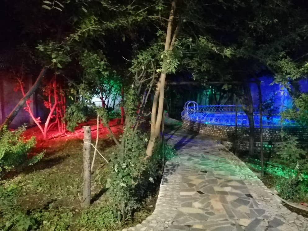 townee باغ و ویلا استخردار در باغبهادران اصفهان
