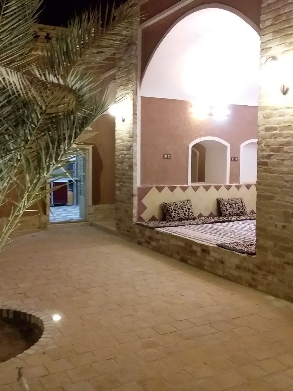Eco-tourism اتاق سنتی در روستای آشتیان انارک 