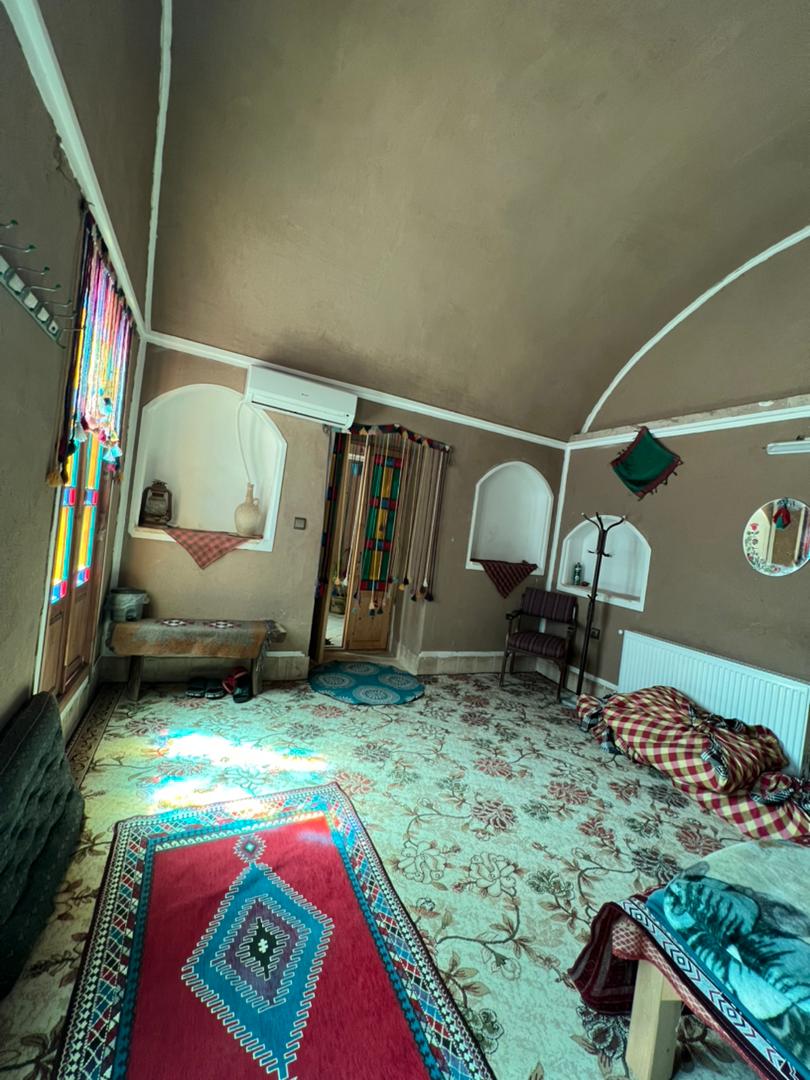 بومگردی اجاره اقامتگاه بومگردی سنتی امرداد در شاهدیه یزد