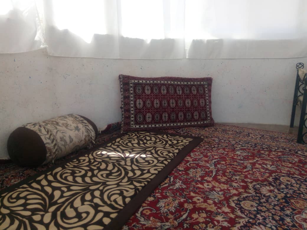 بوم گردی اجاره  اتاق سنتی در هفت برم فارس - آلاچیق2