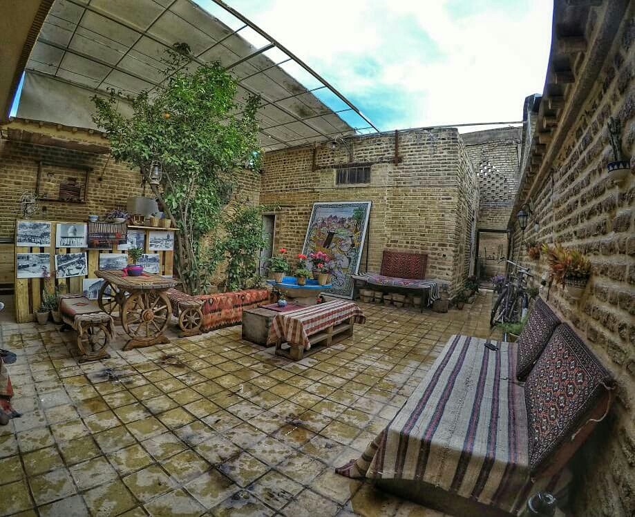 بوم گردی اجاره اقامتگاه بومگردی درقاآنی شیراز 